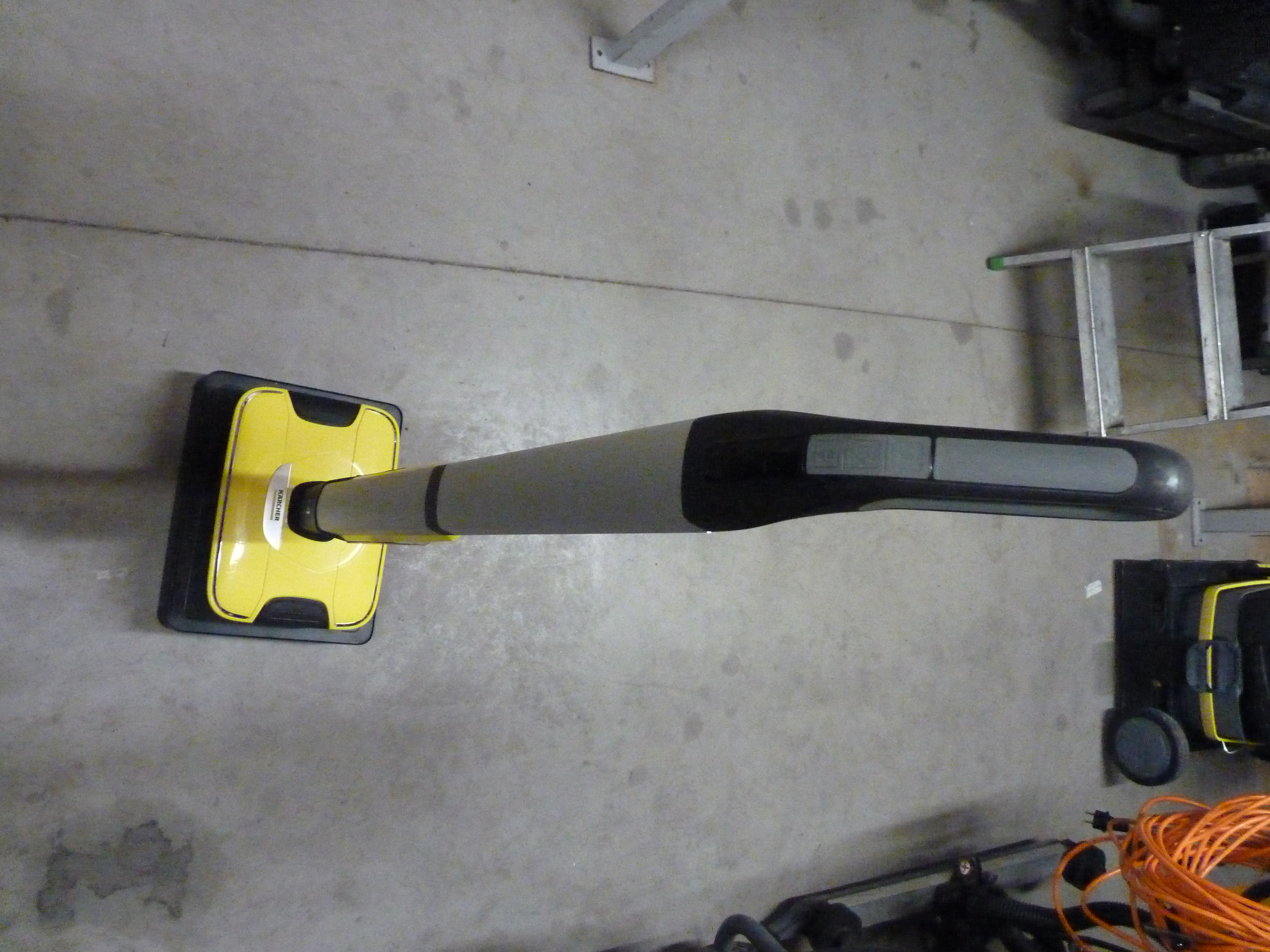 Hartbodenreiniger FC 7 Cordless ( Ausleih- und Mietgerät )