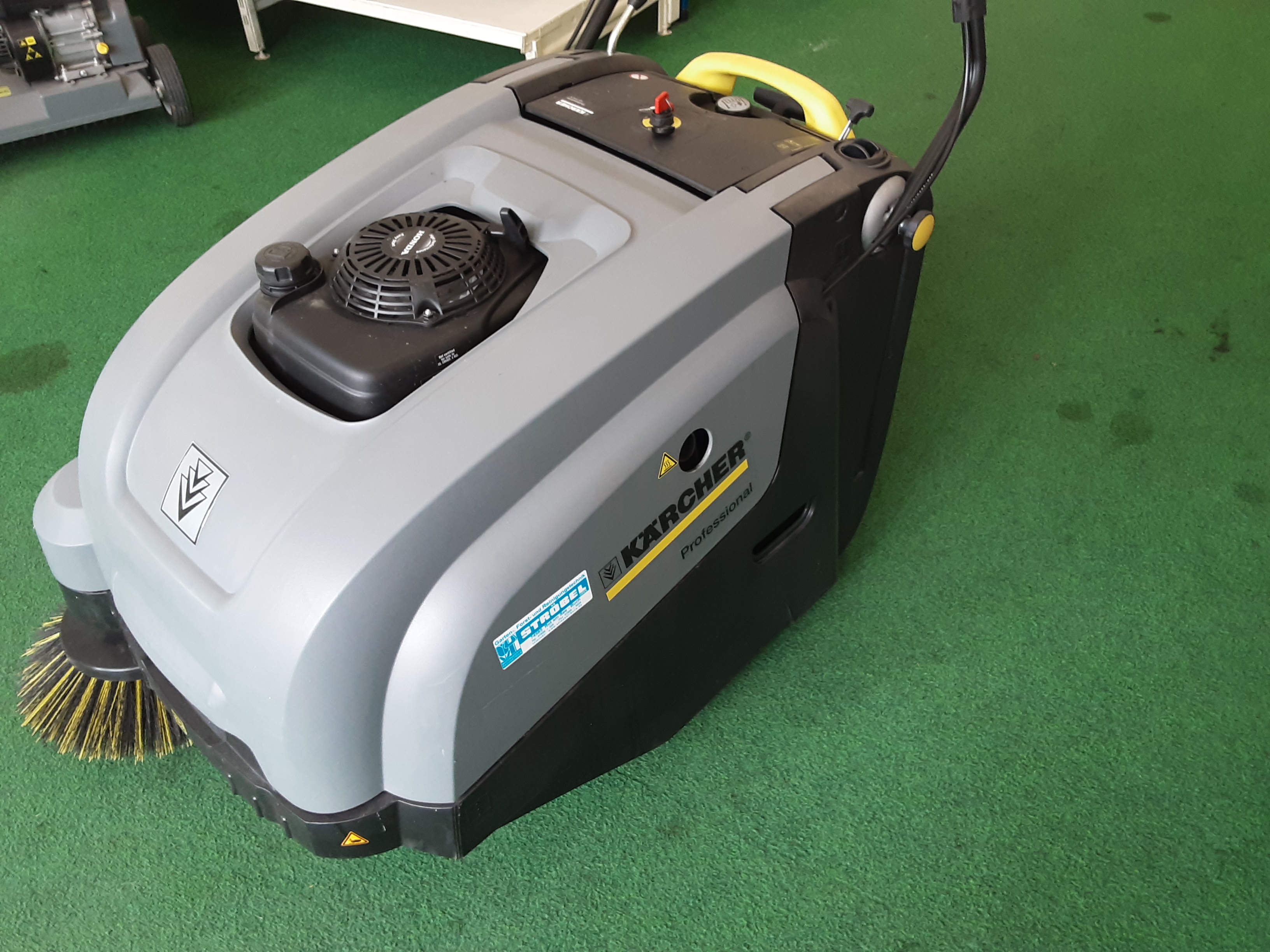 Kehrmaschine KM 75/40 W G (Vorführ- und Mietgerät)