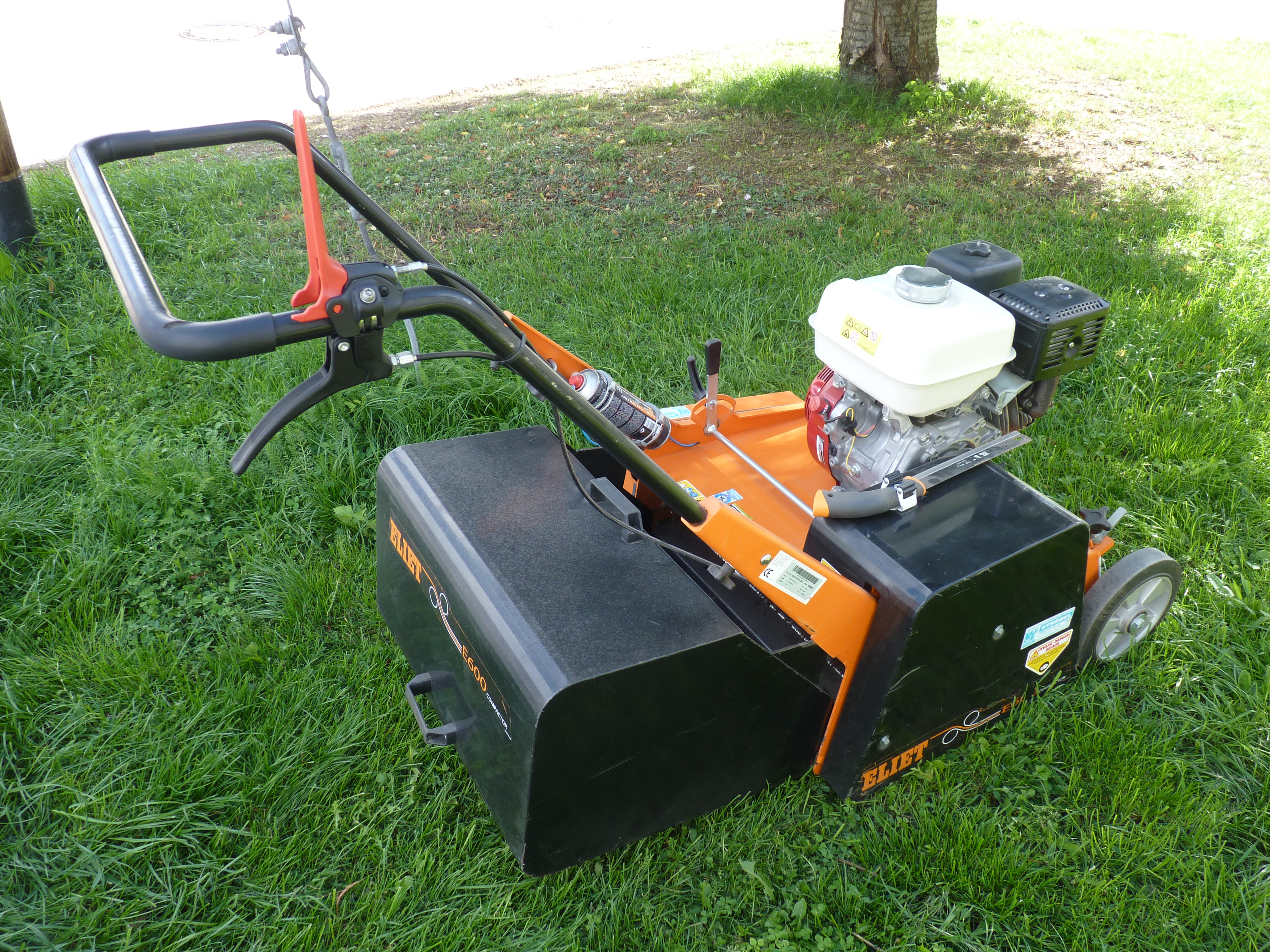 eliet-e600-compacter-vertikutierer.1
