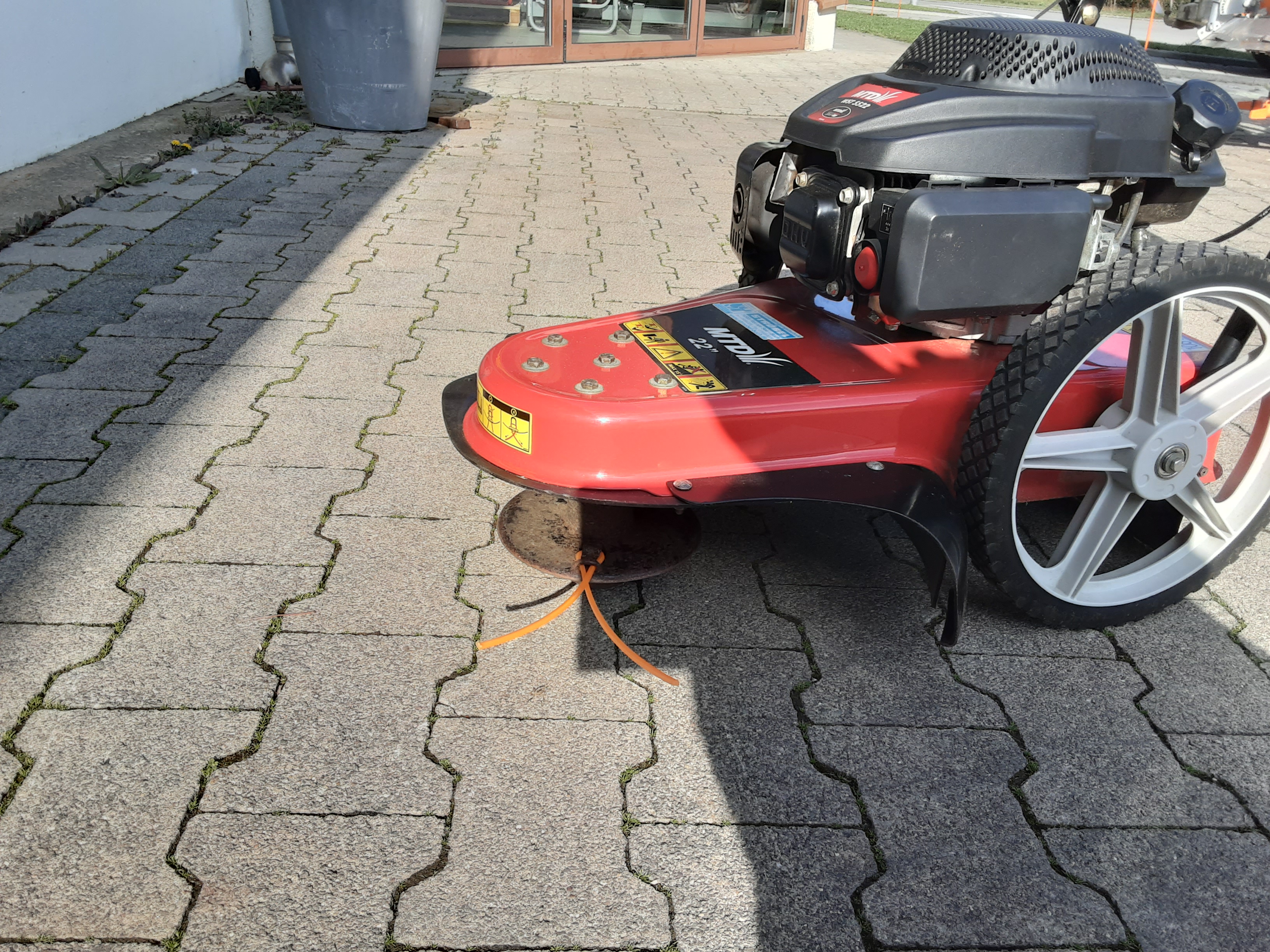 Fadenmulcher WST 5522 (Im Auftrag zu Verkaufen)